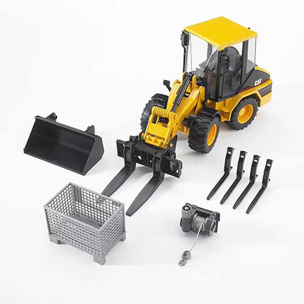 bruder - accesorii - cutie tip palet, troliu si furci pentru incarcator