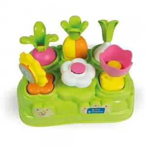 JUCARIE PRIMA MEA GRADINA