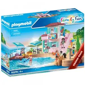 MAGAZIN DE INGHETATA PE PLAJA